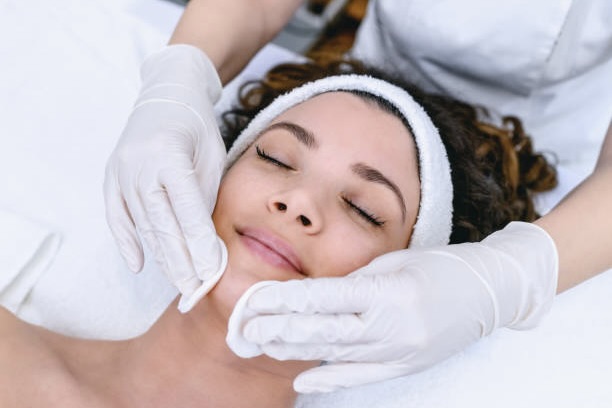 Diamond Glow Microdermabrasion Similar and Related Procedures